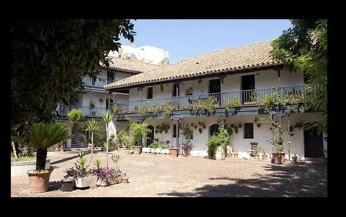 En Monumento Historico Nacional Corral Del Conde-duque De Olivares Apartament