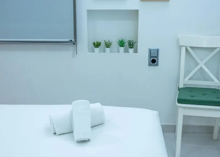 Apartament En Monumento Historico Nacional Corral Del Conde-duque De Olivares *
